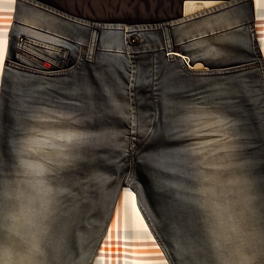 MENS Diesel Tepphar-S 0681H Slim Carrot Jeans